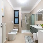 Picasso Residency Near Parma's Finest Gems * パルマ