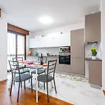 Picasso Residency Near Parma's Finest Gems Apartment