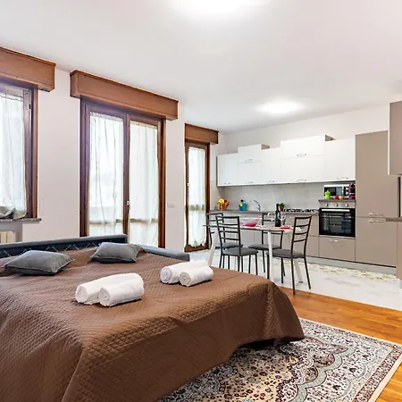 公寓 Picasso Residency Near Parma's Finest Gems *