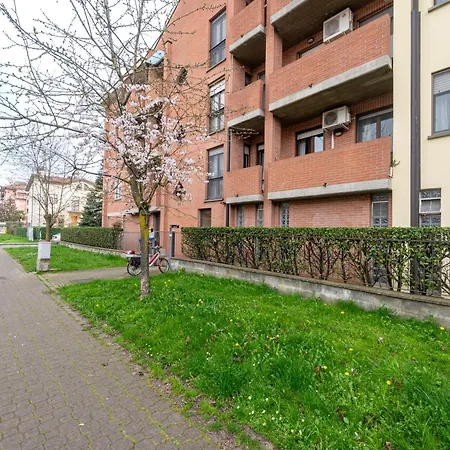 Picasso Residency Near Parma's Finest Gems 帕爾馬