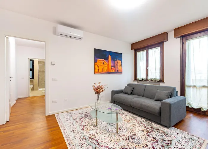 Picasso Residency Near Parma's Finest Gems Διαμέρισμα Πάρμα
